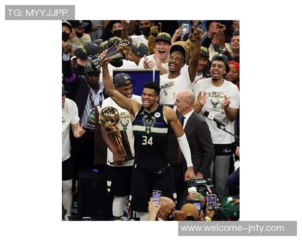 比尔西蒙斯：字母哥在雄鹿的总冠军追逐之路仍显不足