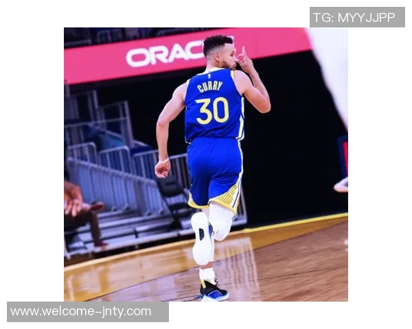 爱德华兹双撤步后再跳一步是否算走步引发热议