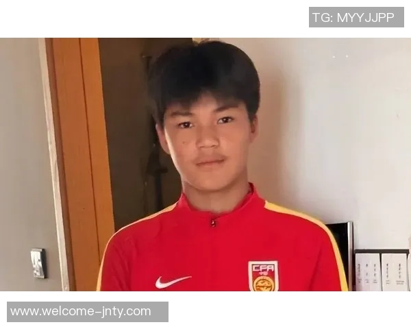 U15国足东亚杯阵容公布大卫领衔泰山足校与申花球员共同出征 U15国足东亚杯阵容公布大卫领衔泰山足校与申花球员共同出征